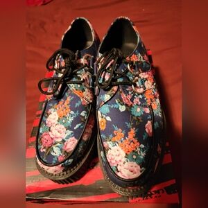 Navy Floral TUK Creepers Size 8